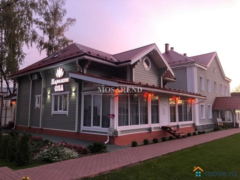 коттедж, 250 м&sup2;