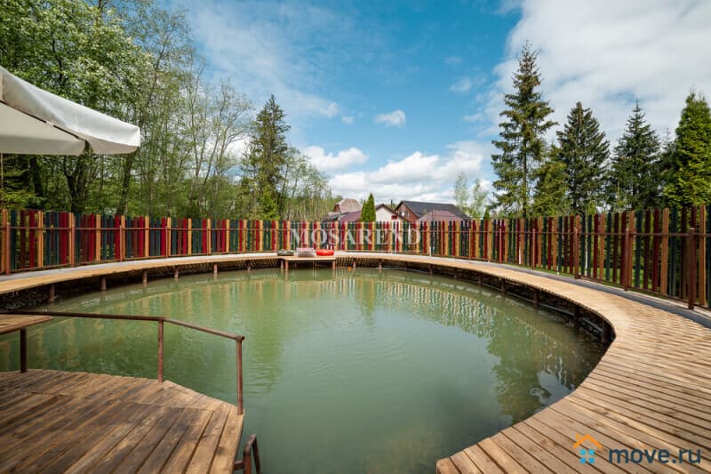 дом, 300 м&sup2;