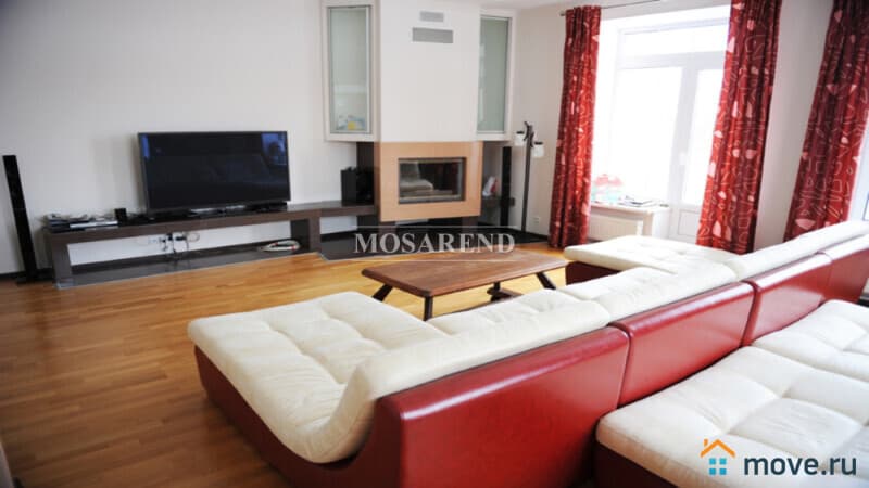 коттедж, 470 м&sup2;