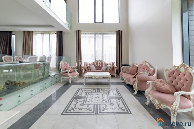 таунхаус, 700 м&sup2;