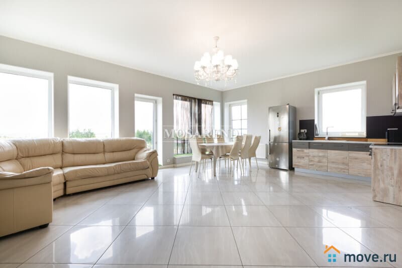 коттедж, 140 м&sup2;