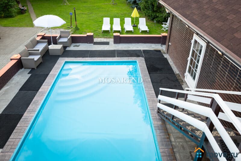 коттедж, 200 м&sup2;