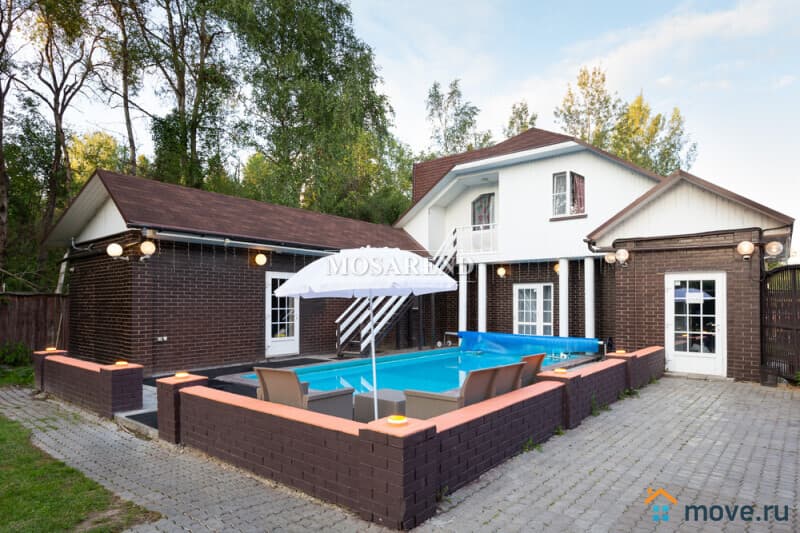 коттедж, 200 м&sup2;