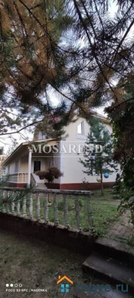 коттедж, 180 м&sup2;