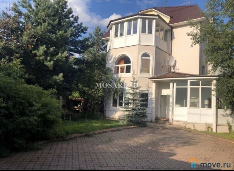 коттедж, 550 м&sup2;