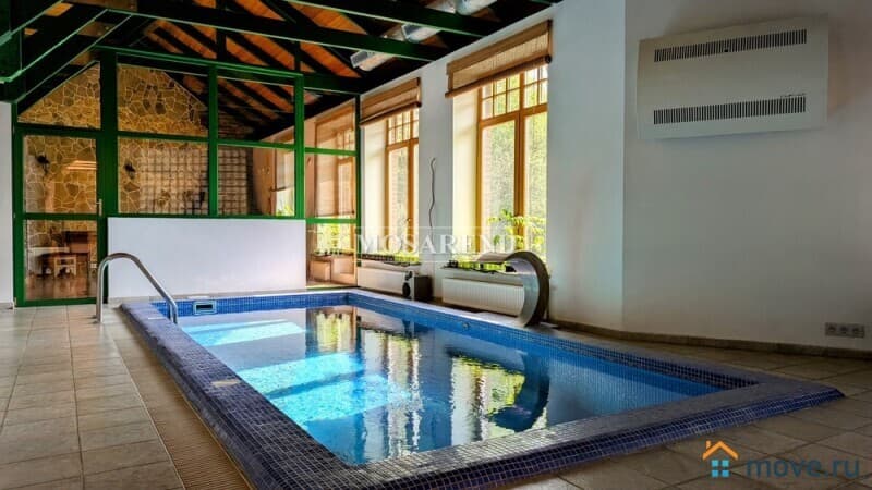 коттедж, 495 м&sup2;