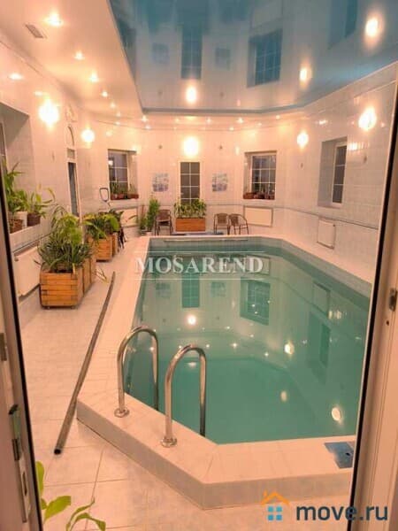 коттедж, 600 м&sup2;