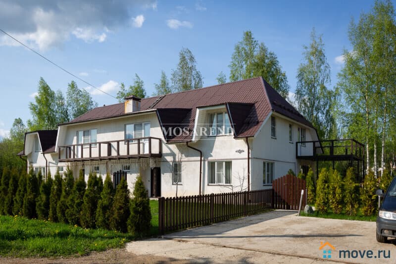 коттедж, 300 м&sup2;