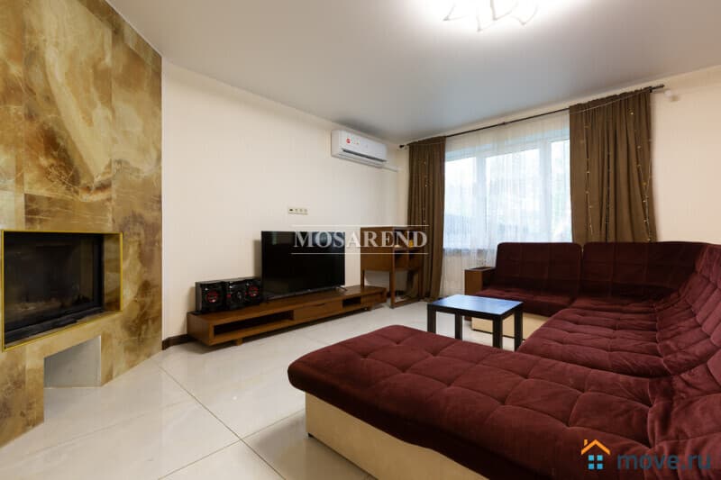 коттедж, 300 м&sup2;