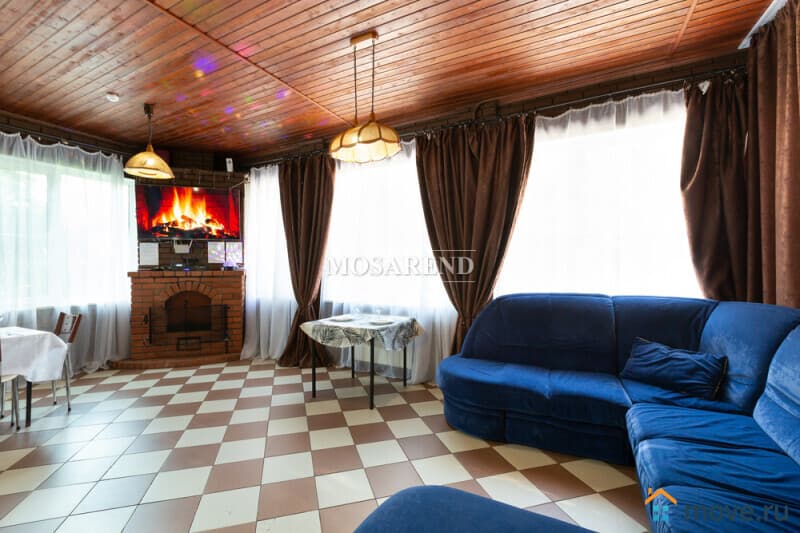 коттедж, 300 м&sup2;