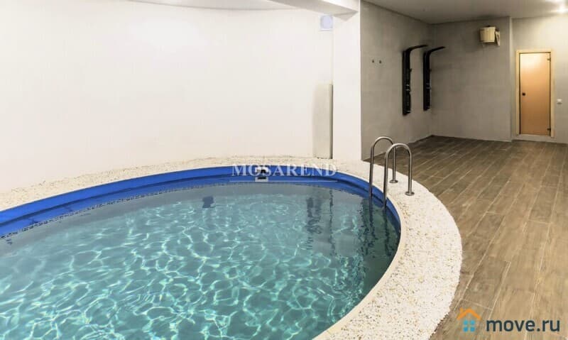 коттедж, 550 м&sup2;