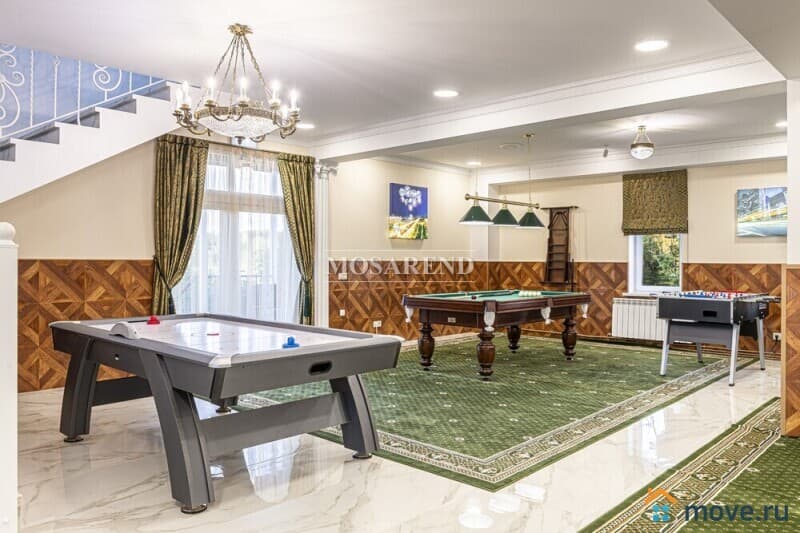 коттедж, 240 м&sup2;