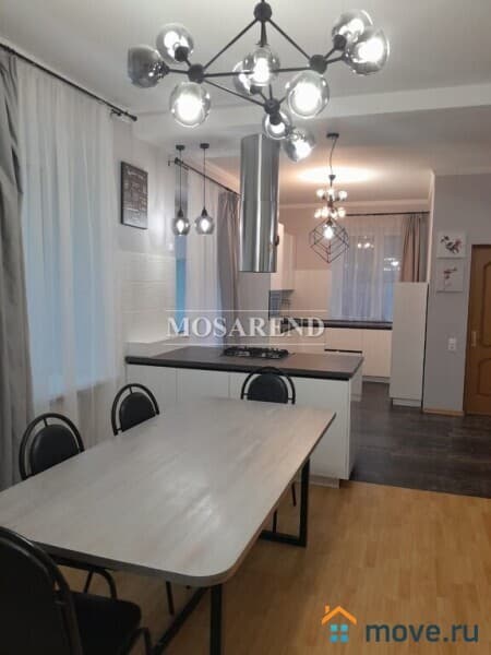 коттедж, 500 м&sup2;