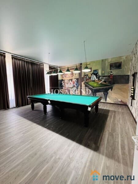 коттедж, 700 м&sup2;