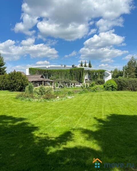 коттедж, 600 м&sup2;