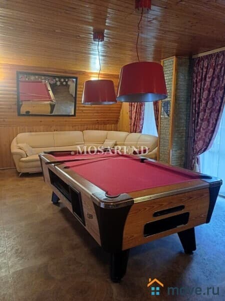 дом, 300 м&sup2;