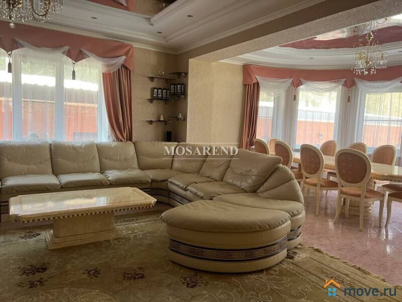 коттедж, 350 м&sup2;