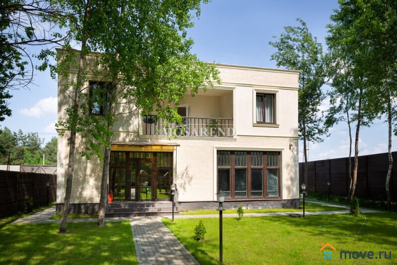 коттедж, 350 м&sup2;