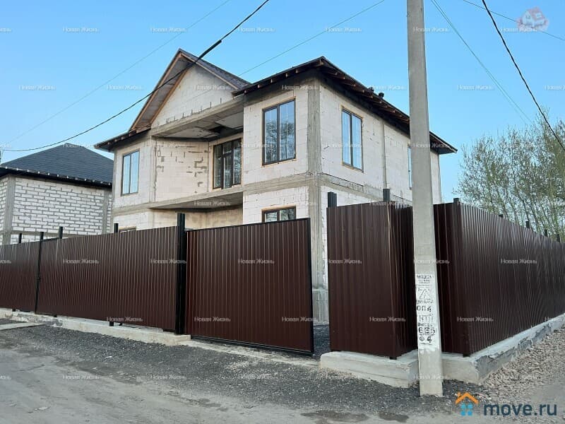 дом, 300 м&sup2;