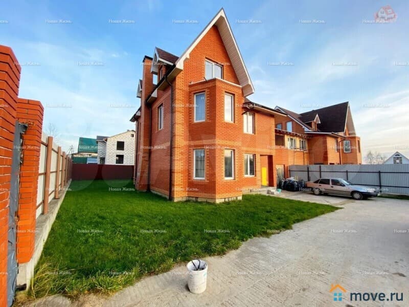 дом, 250 м&sup2;