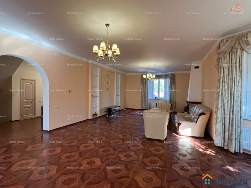 дом, 700 м&sup2;