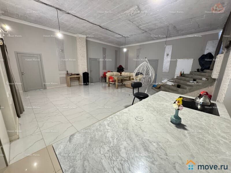 дом, 650 м&sup2;