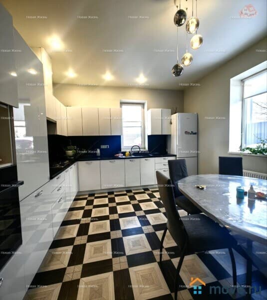 дом, 164 м&sup2;