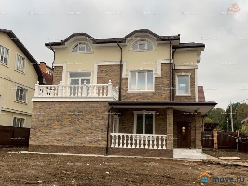 дом, 370 м&sup2;