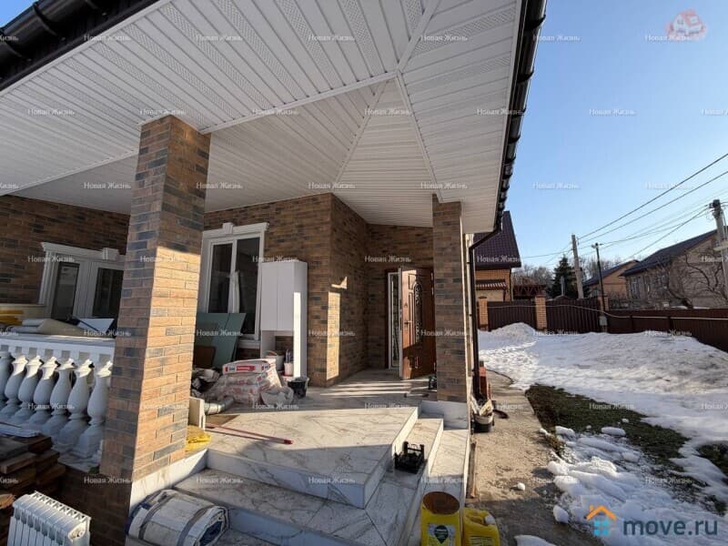 дом, 370 м&sup2;