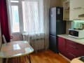 Сдам в аренду посуточно трехкомнатную квартиру, 80 м², этаж 3 из 3. Фото 17