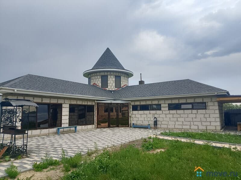 дом, 180 м²