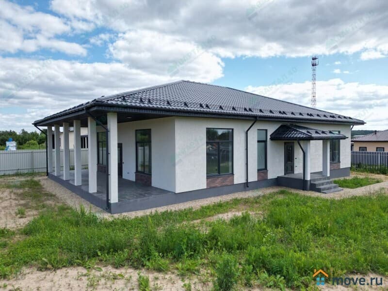 дом, 260 м²