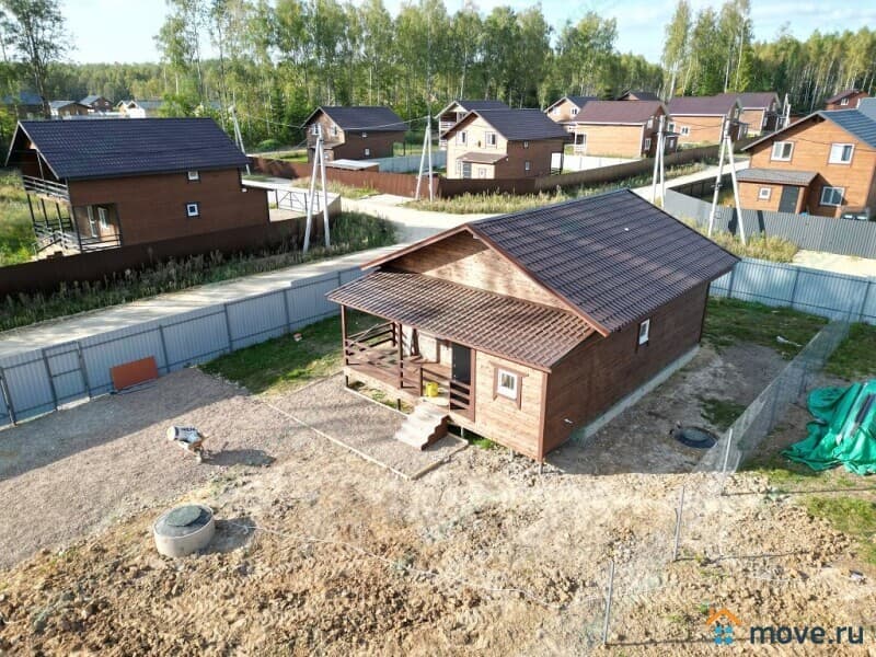 дом, 90 м²