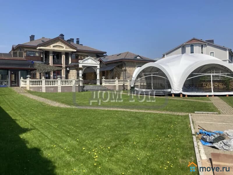 коттедж, 800 м&sup2;