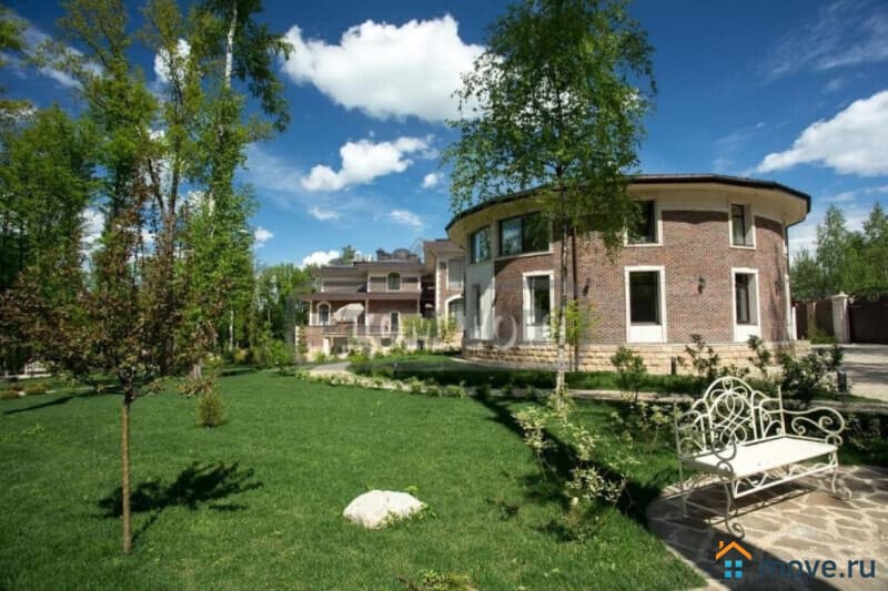 коттедж, 4000 м&sup2;