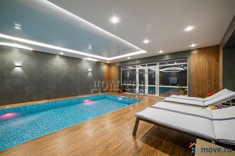 коттедж, 600 м²
