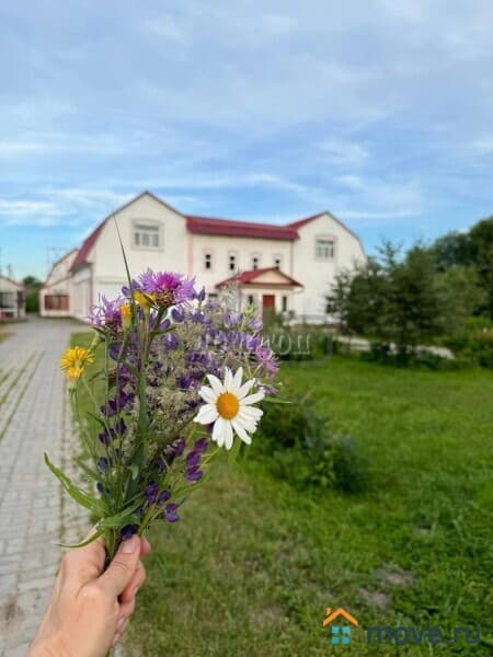 коттедж, 600 м²