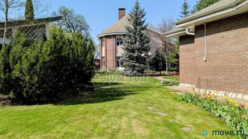 коттедж, 450 м²