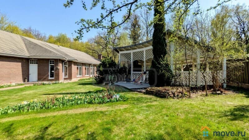 коттедж, 450 м²