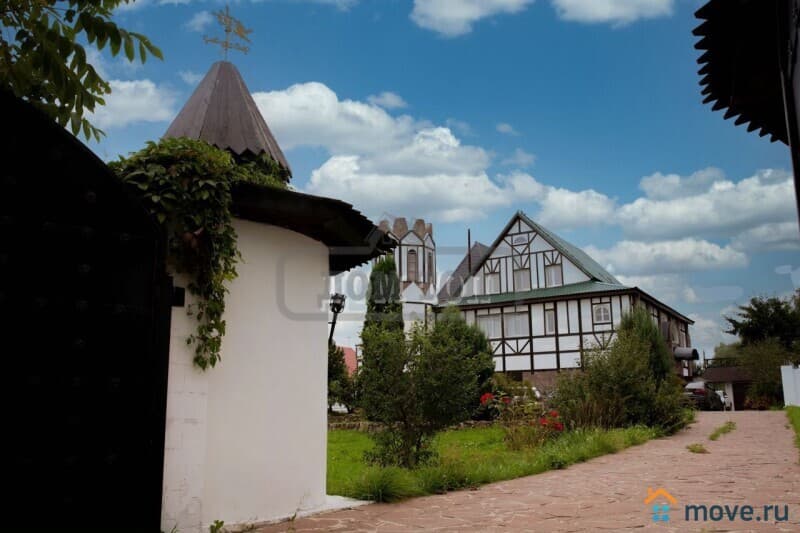 коттедж, 500 м²