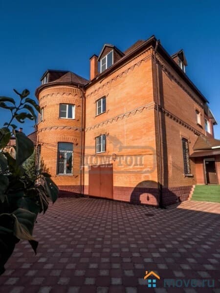 коттедж, 550 м²