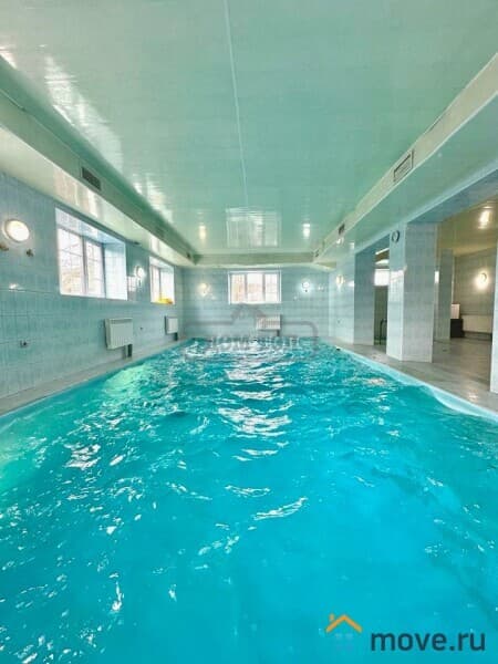 коттедж, 250 м²