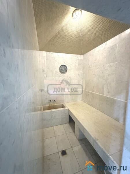 коттедж, 250 м²