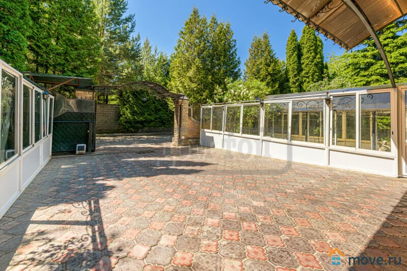 коттедж, 1100 м²