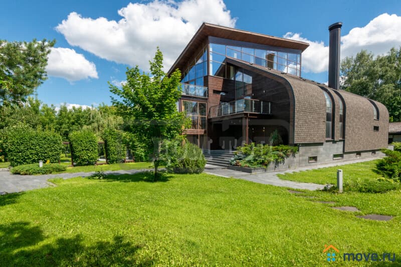 коттедж, 950 м²