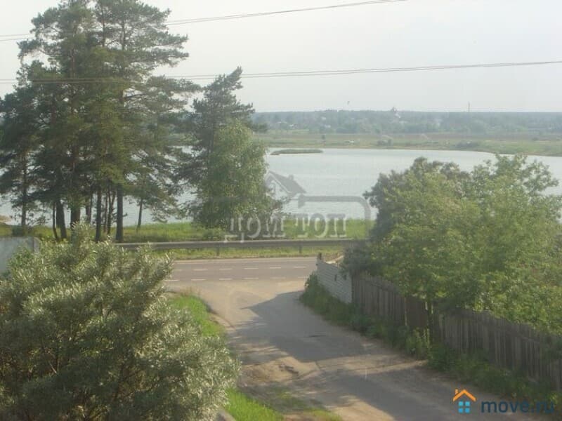 коттедж, 1000 м²