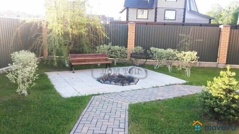 коттедж, 1000 м²