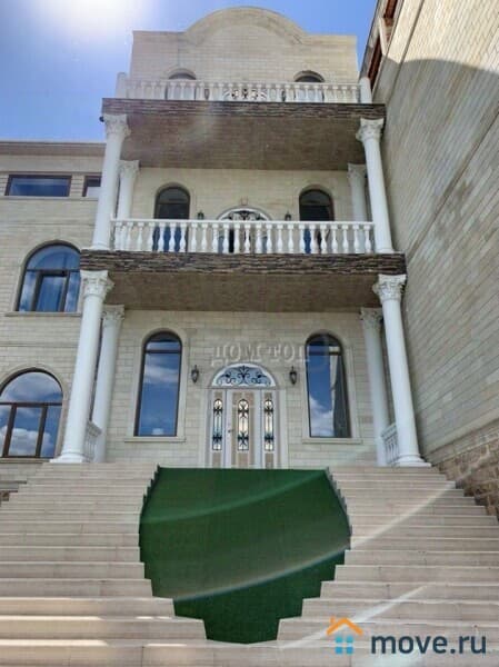 коттедж, 1500 м²