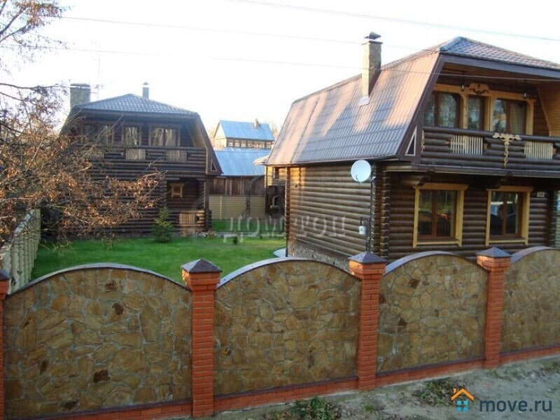 коттедж, 300 м²