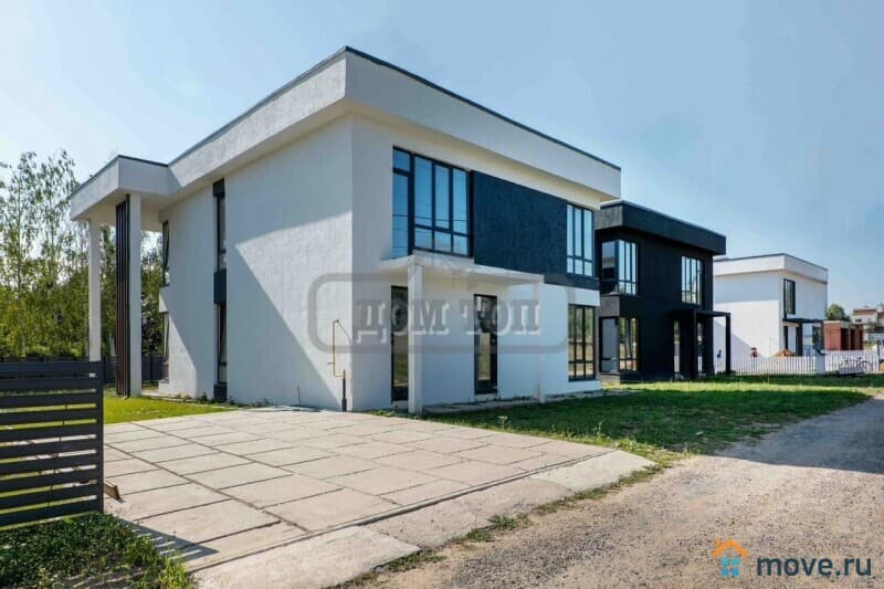 коттедж, 261 м²